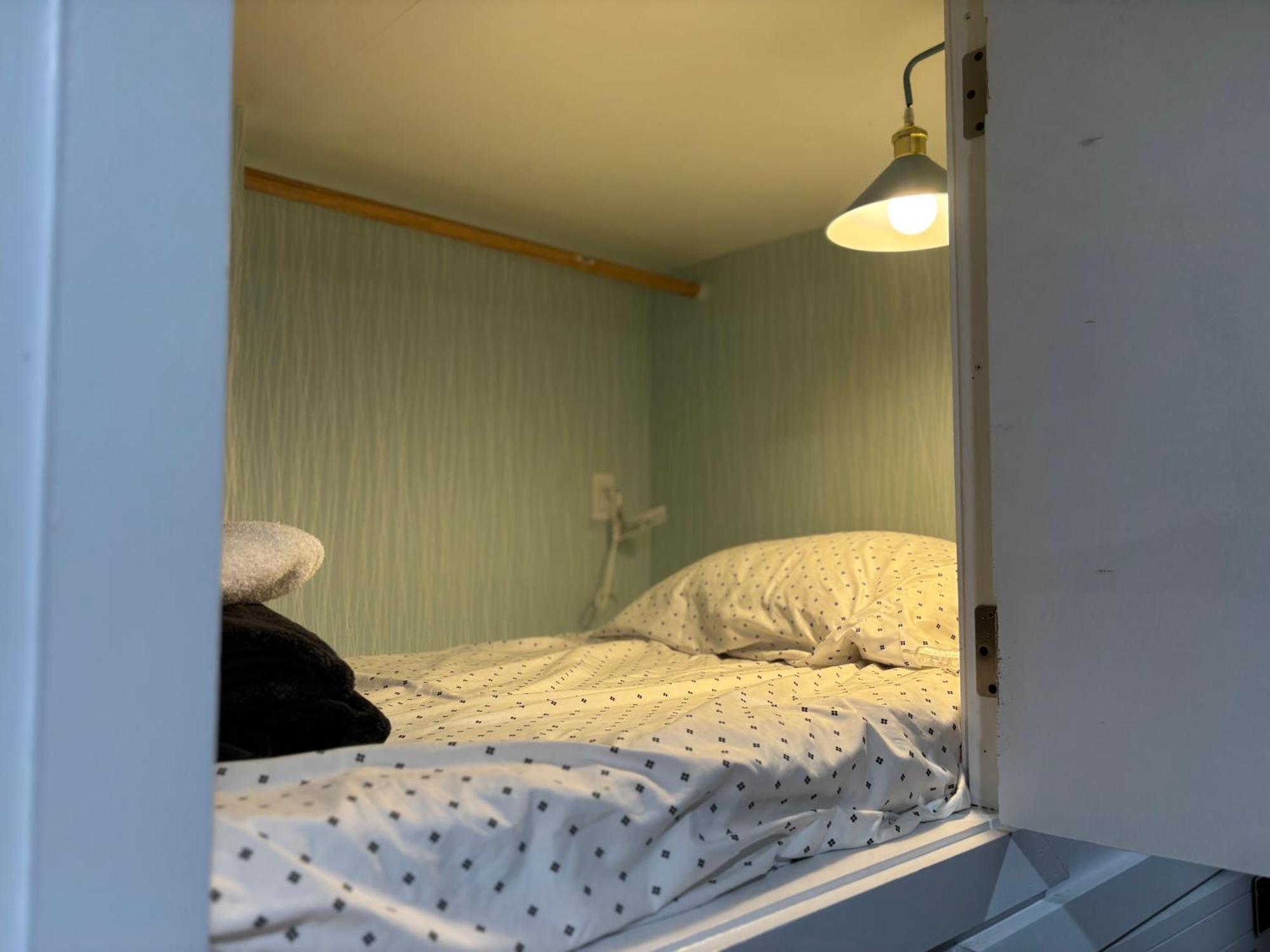 Capsule Hostel Newark Eksteriør billede