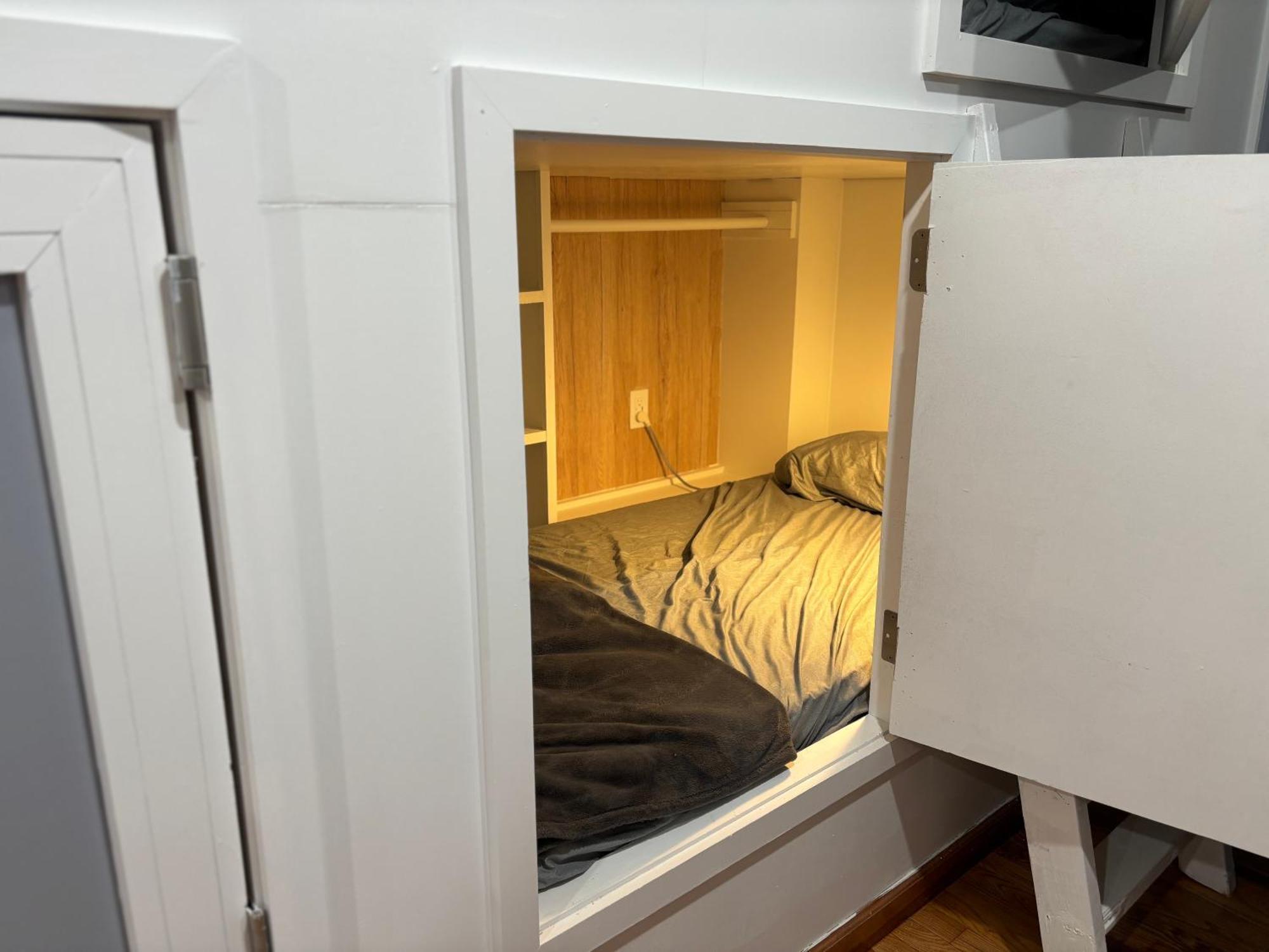 Capsule Hostel Newark Eksteriør billede